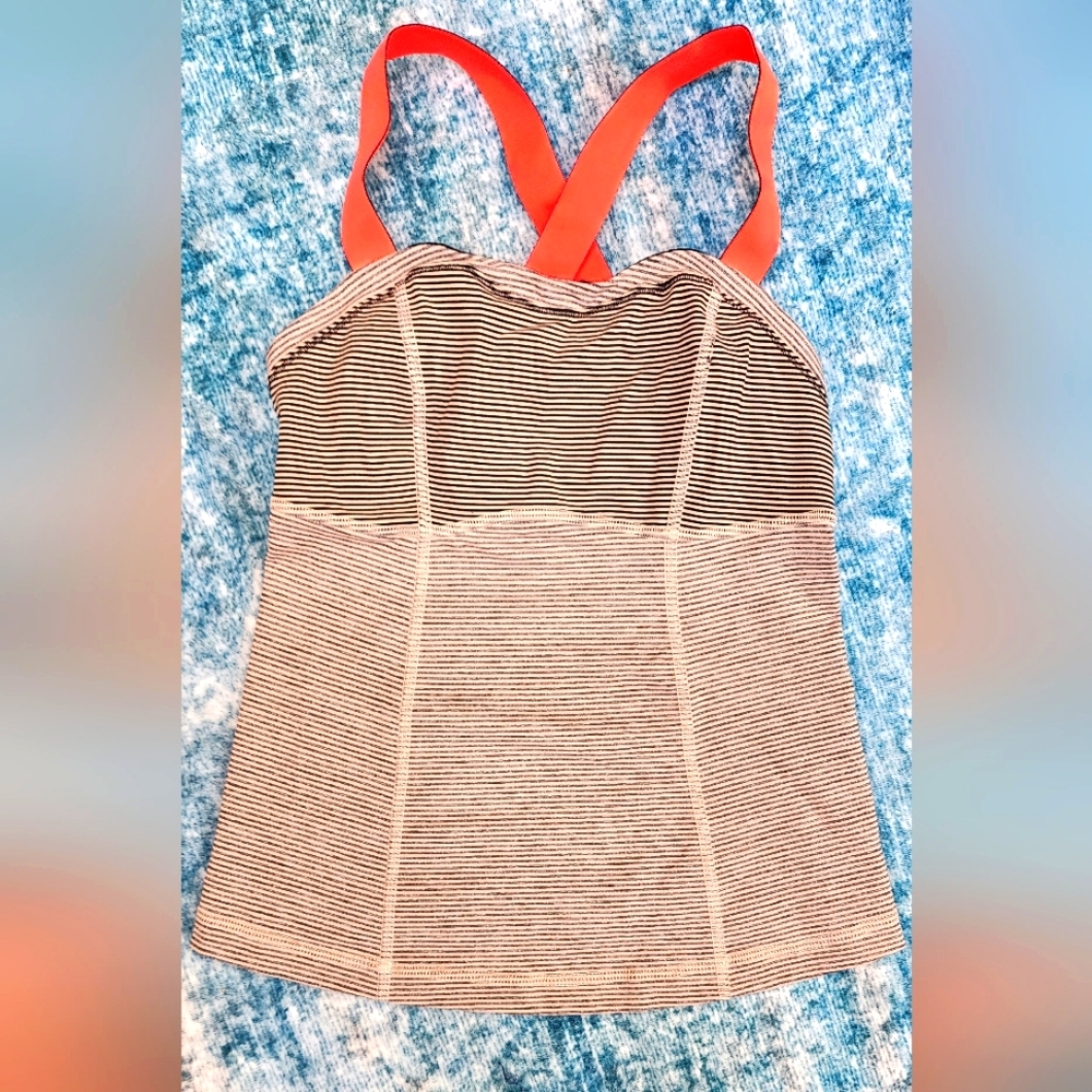 LULULEMON Sz 2